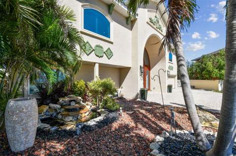 582 Johns Pass Avenue, Madeira Beach FL - photo 9 of 99