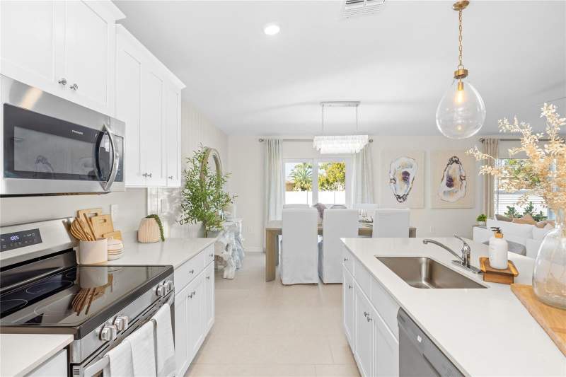 4 bedroom Single Family Residence at 4115 Piqua Avenue, Port Charlotte 16 Rep 01, North Port — photo 3