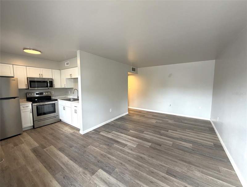 1 bedroom Condominium at 501 NW 15th Avenue #9, Obrian House, Gainesville — photo 3