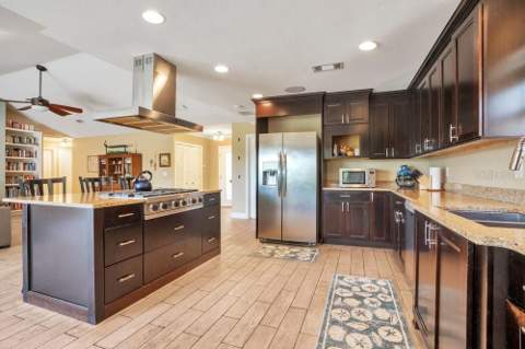 3858 Shore Boulevard, Oldsmar FL - photo 17 of 78