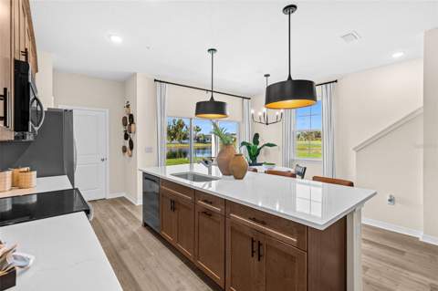 4923 Winding River Road, Orlando FL - photo 10 of 44