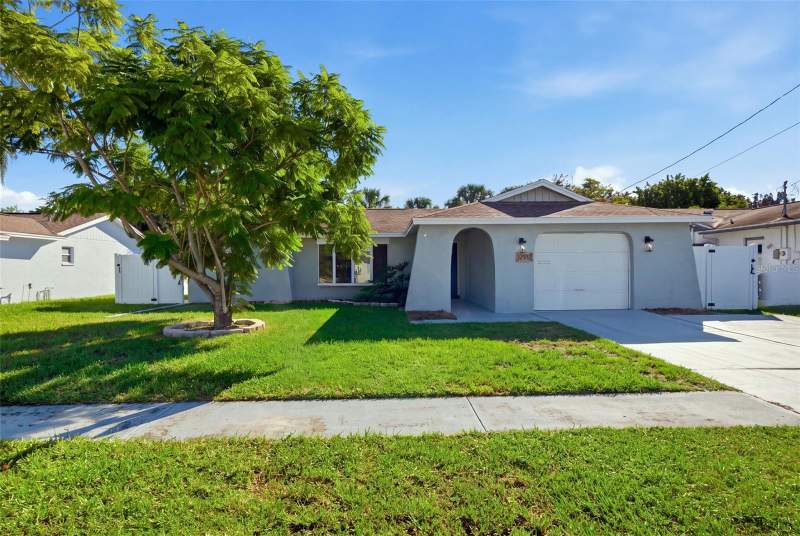 12912 1ST ISLE home for sale in Leisure Beach