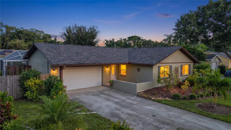 1852 SOURWOOD BOULEVARD home for sale in Ravenwood Manor Homes for Sale: 2 Listings, Median $489K