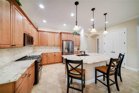921 Riverscape Street, Bradenton FL - photo 9 of 89