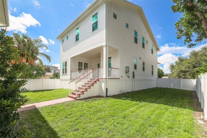 6 bedroom Single Family Residence at 808 39th Avenue, Snell Shores, St Petersburg — photo 4