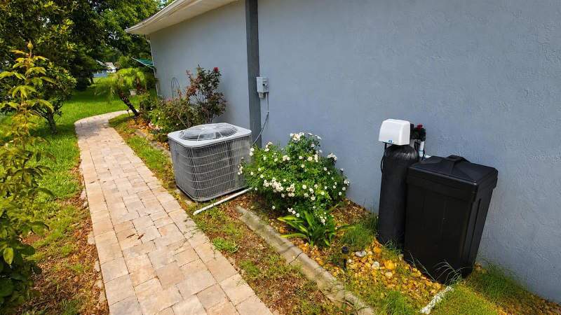 3 bedroom Single Family Residence at 10086 SW 62nd Terrace Road, Cherrywood Estate, Ocala — photo 5