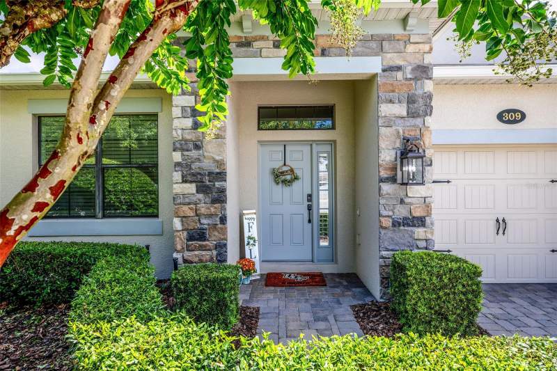 5 bedroom Single Family Residence at 309 Bellview Place, Versailles, Sanford — photo 4