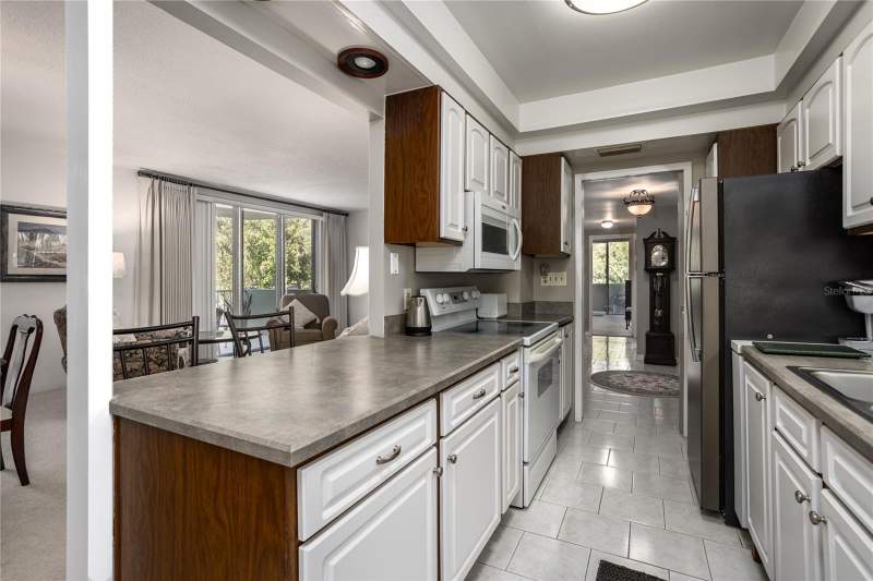 2 bedroom Condominium at 1717 NW 23rd Avenue #2E, Gaineswood, Gainesville — photo 5