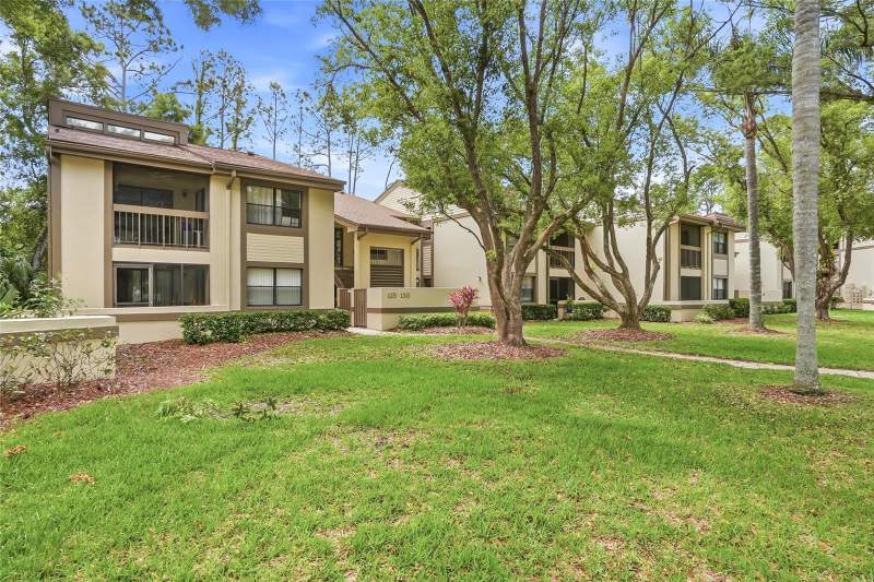 2 bedroom Condominium at 130 Woodlake Wynde #130, East Lake Woodlands Woodlake Run, Oldsmar — photo 2