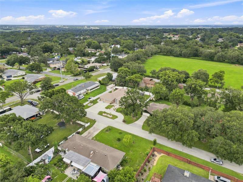 4 bedroom Single Family Residence at 5008 Lakeview Boulevard, Lake View Estates, Lakeland — photo 5