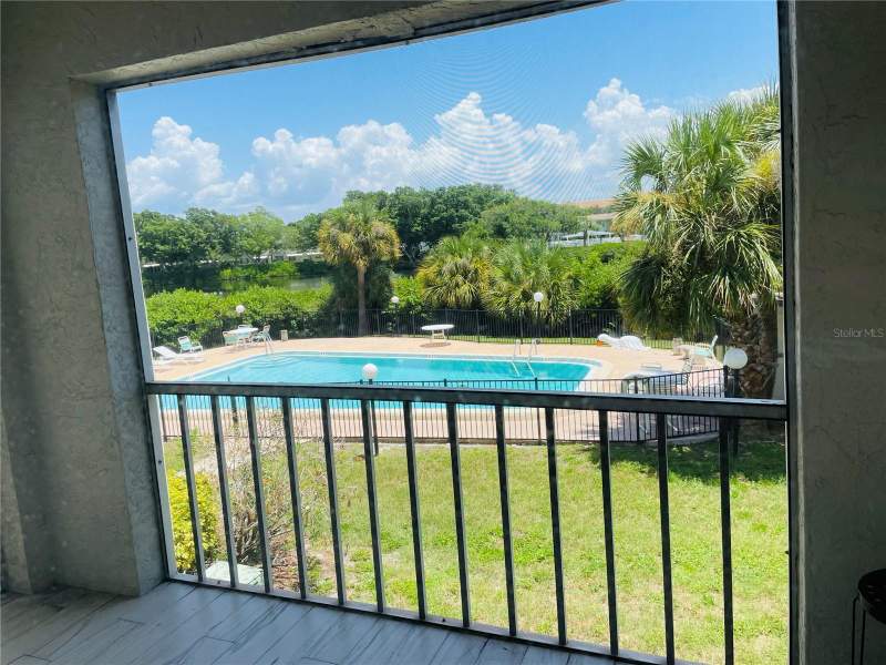 1 bedroom Half Duplex at 1860 Massachusetts Avenue #214, Regency Condo The, St Petersburg — photo 5