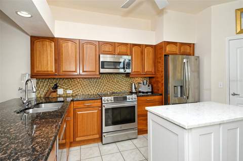 4951 Chase Oaks Drive, Sarasota FL - photo 20 of 72