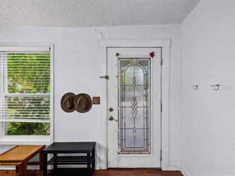 910 E Eskimo Avenue, Tampa FL - photo 8 of 55