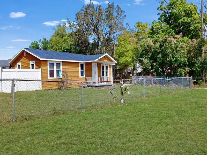 3 bedroom Single Family Residence at 2017 Miller Boulevard, Oak Park Add, Fruitland Park — photo 3