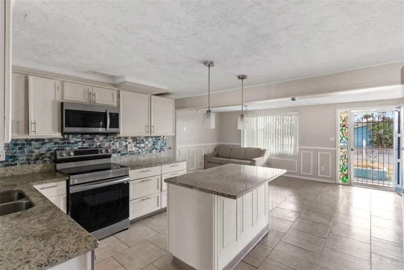 4 bedroom Single Family Residence at 2344 Tahitian Drive, Tahitian Homes, Holiday — photo 3