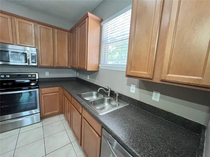 3 bedroom Single Family Residence at 919 MAGNOLIA BLOSSOM COURT, PARKSIDE AT ERROL ESTATES SUB, APOPKA — photo 2