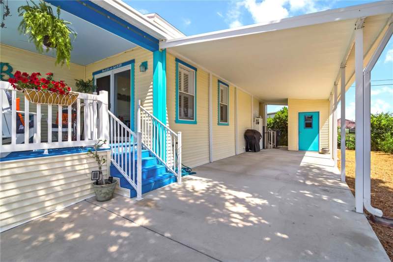 2 bedroom Manufactured Home at 915 50th Avenue, Fair Lane Acres, Bradenton — photo 4