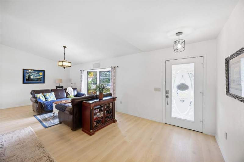 3 bedroom Single Family Residence at 12038 Florence Avenue, Port Charlotte Sec 067, Port Charlotte — photo 4