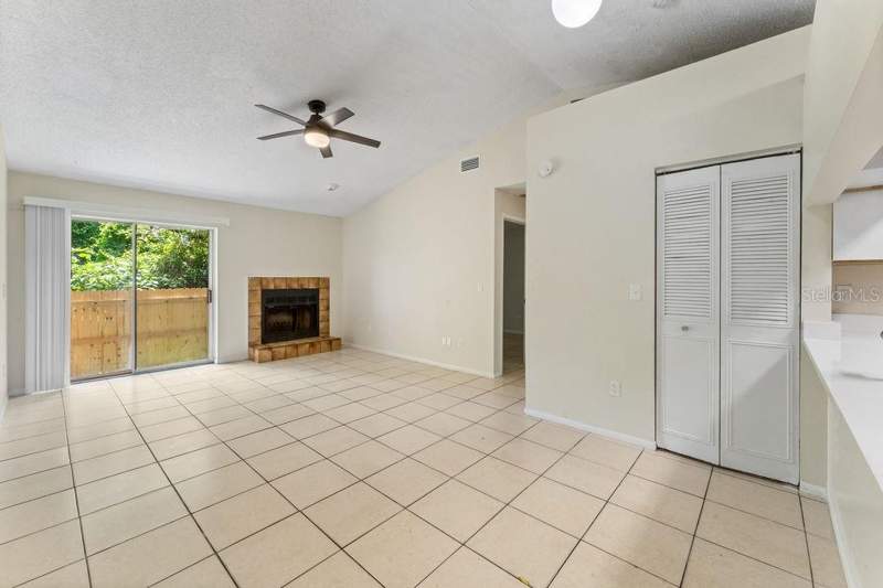 2 bedroom Condominium at 918 Otto Villa Place #9, 9th Street Villas A Condominiu, Tampa — photo 5