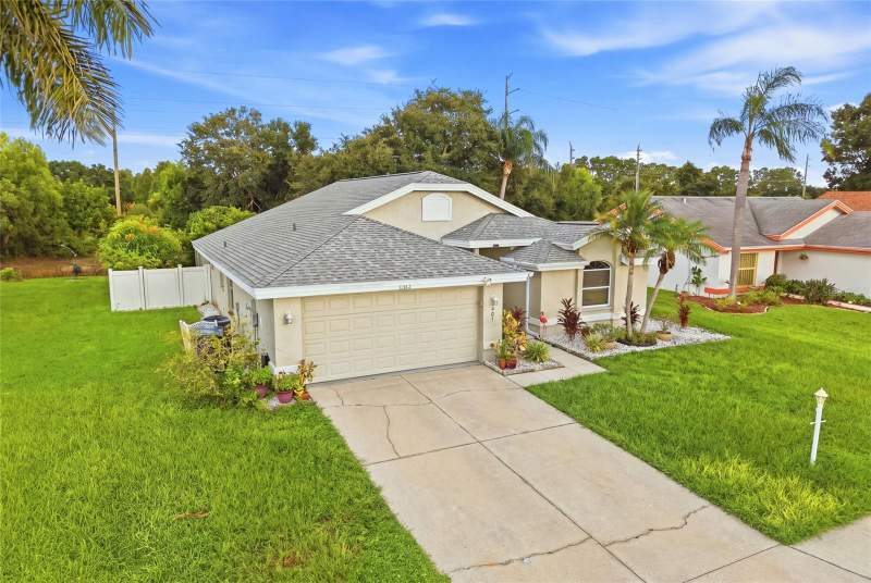 3 bedroom Single Family Residence at 5301 72nd Street, Creekwood Ph One Subphase I Unit A1, Bradenton — photo 2
