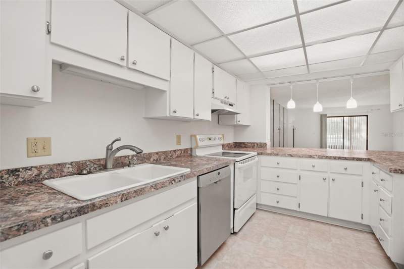 2 bedroom Condominium at 1200 Tarpon Woods Boulevard #L4, Tarpon Woods Condo 3, Palm Harbor — photo 4