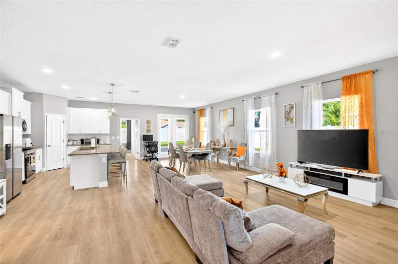 4 bedroom Single Family Residence at 14055 SW 30th Terrace Road, Marion Oaks 01, Ocala — photo 5