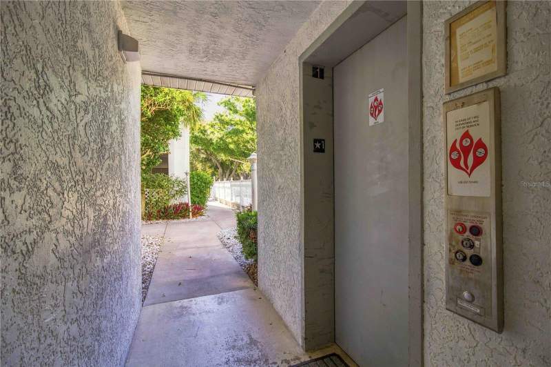 2 bedroom Condominium at 6304 Pointe West Boulevard #309, Landmark At Pointe West I Condo, Bradenton — photo 2