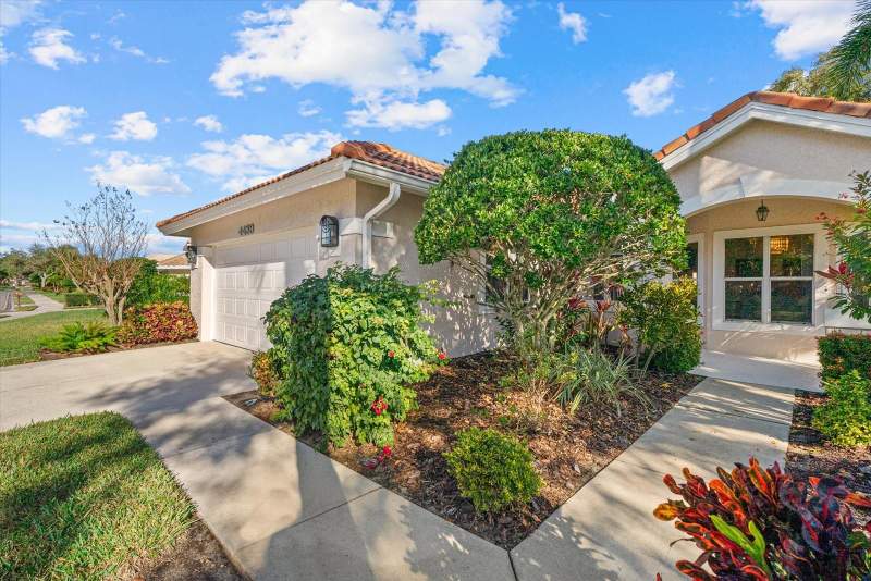 2 bedroom Villa at 4439 Deer Trail Boulevard, Villas At Deer Creek, Sarasota — photo 1