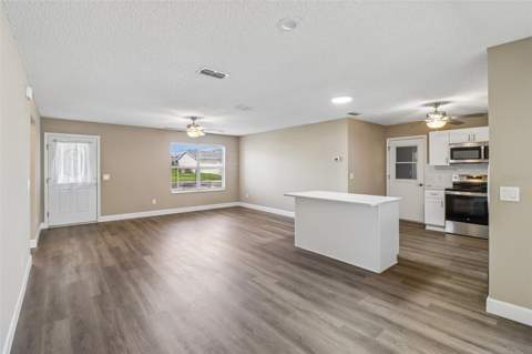 2609 Privada Drive, The Villages FL - photo 6 of 6