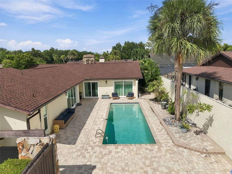 3 bedroom Single Family Residence at 5041 Paloma Drive, Village Vi Of Carrollwood Vill, Tampa — photo 2