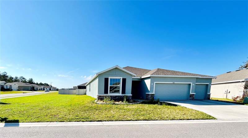 4 bedroom Single Family Residence at 6853 SE 3rd Loop, Deer Path North Ph 2, Ocala — photo 2