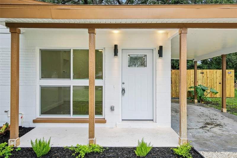 2 bedroom Single Family Residence at 334 E Cornelius Circle, Eastwood, Sarasota — photo 3