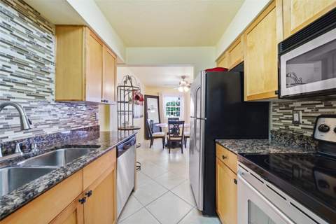 5092 Beach Drive #A, St Petersburg FL - photo 6 of 53