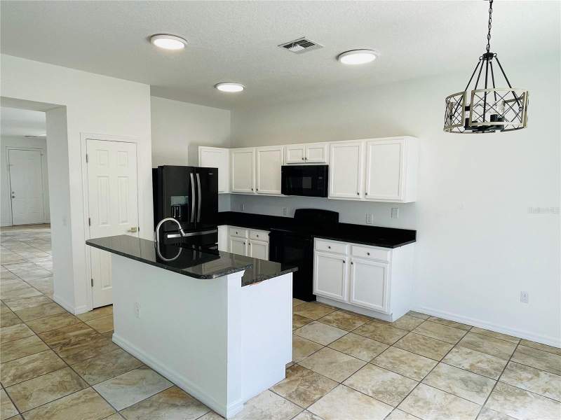 4 bedroom Single Family Residence at 2728 PORTCHESTER COURT, SOMERSET, KISSIMMEE — photo 4