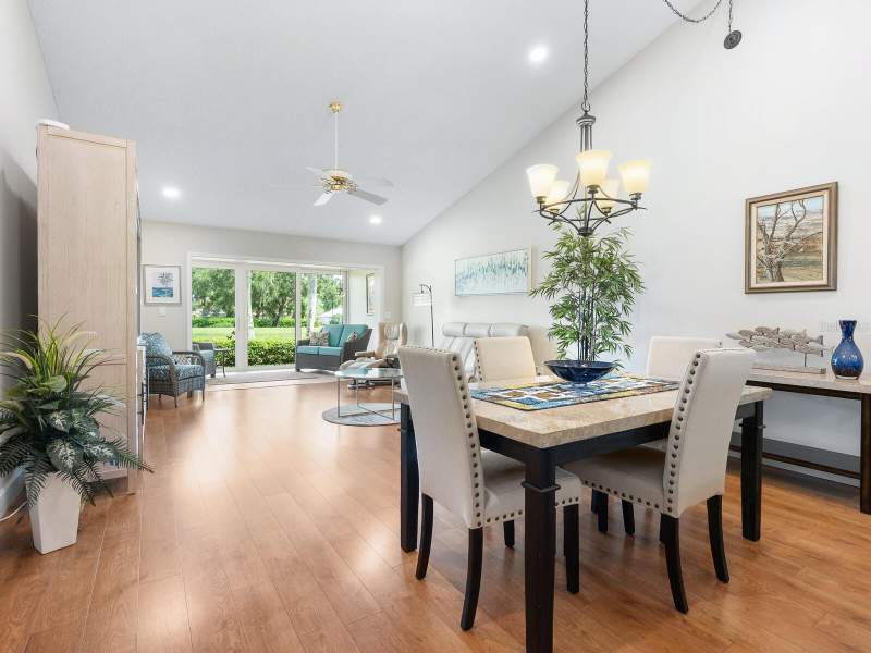 3 bedroom Villa at 6103 Clubside Drive #6103, Clubside At Palm-Aire I & II, Sarasota — photo 4