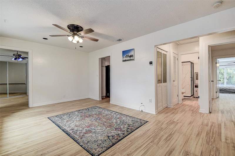 5 bedroom Single Family Residence at 1509 Canterbury Road, Tyrone Gardens Sec 1, St Petersburg — photo 5