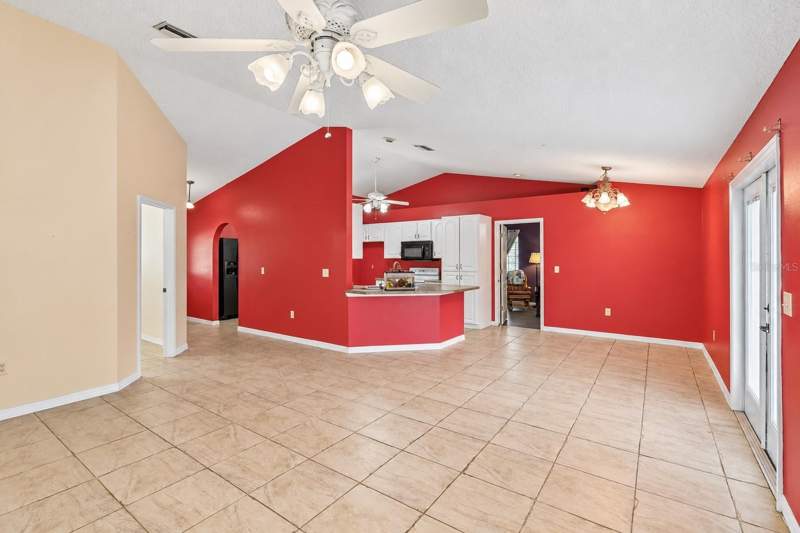 4 bedroom Single Family Residence at 10752 Anna Belle Avenue, Hilltop Unit #3, Leesburg — photo 3