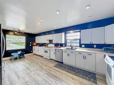 719 Cherokee Circle, Sanford FL - photo 13 of 42