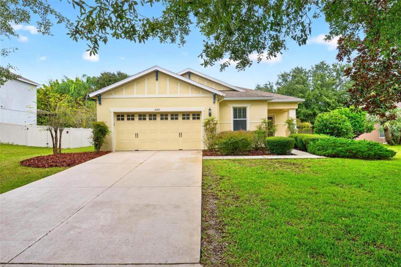 4 bedroom Single Family Residence at 21413 Sullivan Ranch Boulevard, Sullivan Ranch Sub, Mount Dora — photo 3