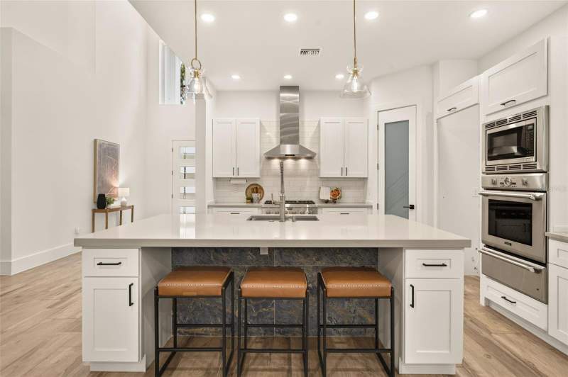 4 bedroom Single Family Residence at 2343 Versailles Avenue, Fontainebleau, Winter Park — photo 5