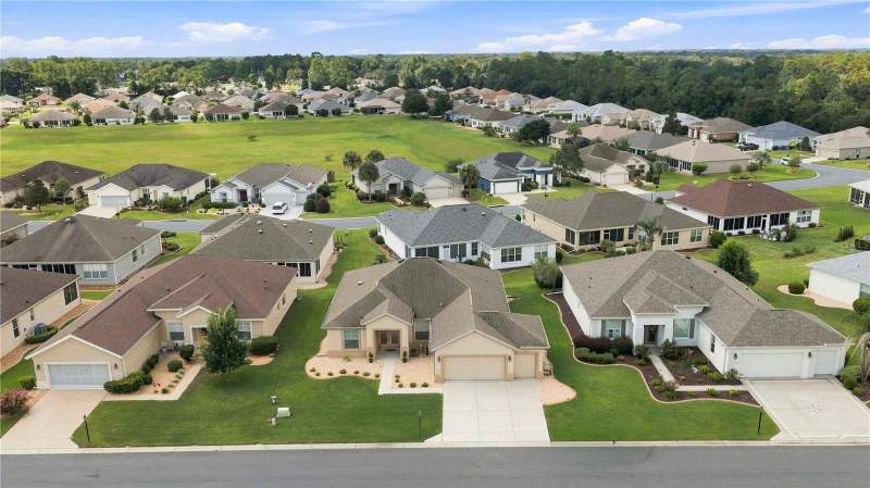 2 bedroom Single Family Residence at 11811 SE 91st Circle, Spruce Creek Gc, Summerfield — photo 3