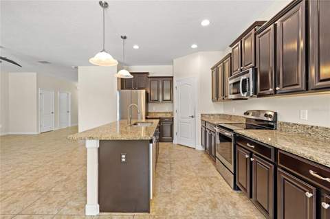 2892 Spring Breeze Way, Kissimmee FL - photo 10 of 78