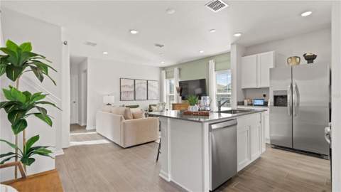 6571 Eastwood Cross Drive, Orlando FL - photo 9 of 37
