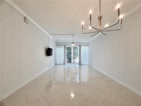 7400 Sun Island Drive #111, South Pasadena FL - photo 11 of 33