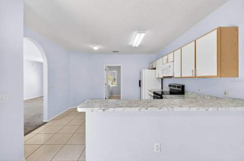 526 Maricopa Drive, Kissimmee FL - photo 13 of 37