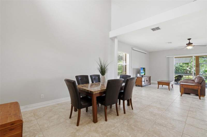 4 bedroom Single Family Residence at 2513 Keystone Lake Drive, Coral Lakes D, Cape Coral — photo 4