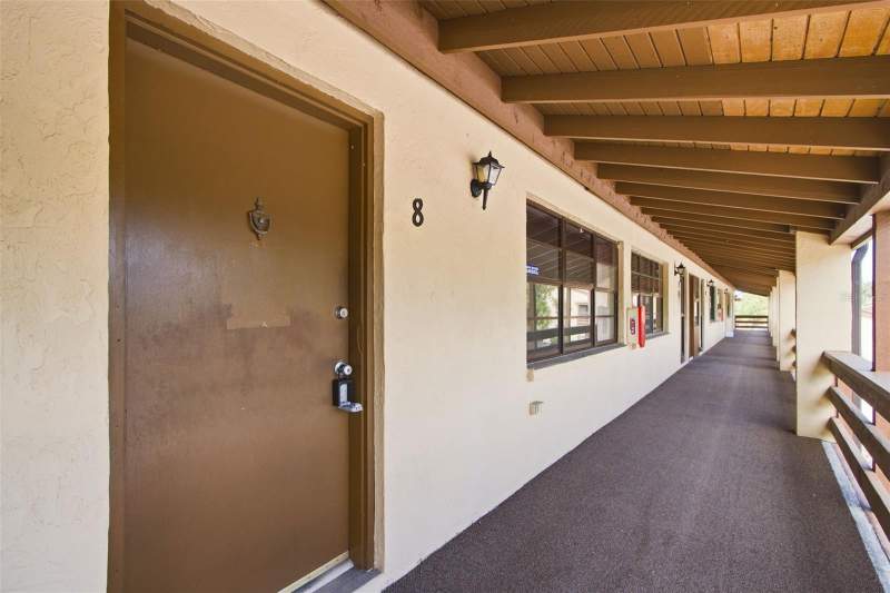 1 bedroom Condominium at 10 Quails Run Boulevard #8, Quails Run I, Englewood — photo 4