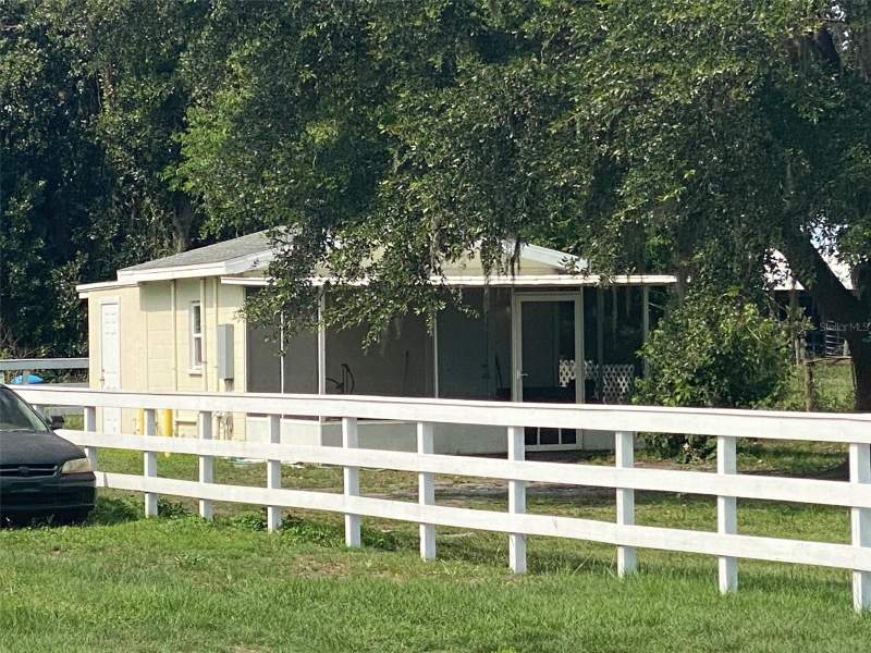 3 bedroom Single Family Residence at 4316 E Knights Griffin Road, Plant City, Plant City — photo 3