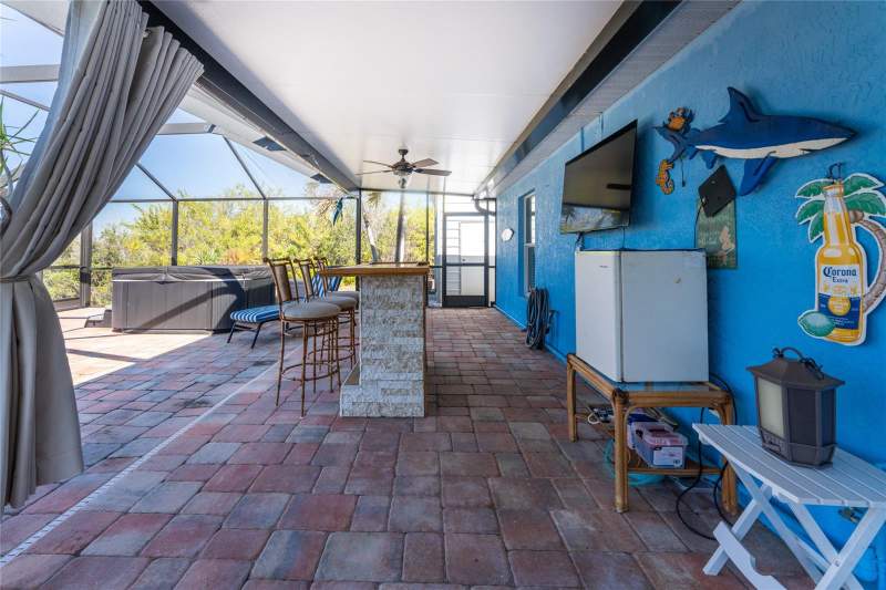 3 bedroom Single Family Residence at 9300 Miami Circle, Port Charlotte Sec 071, Port Charlotte — photo 4