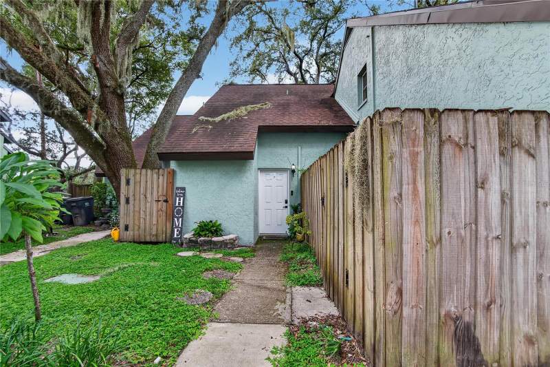 5601 ASHLEY OAKS DRIVE #6 home for sale in Oak Bridge Run A Condo